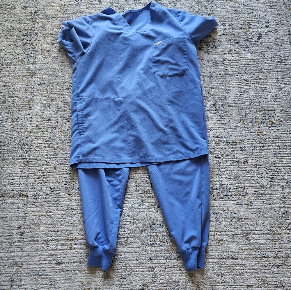 Figs Mens Blue Scrub Set Top And Tansen Joggers MXXSW2004S Pants Size Medium